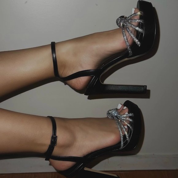 NINE WEST Platform Black & Silver Heels - Picture 1 of 5
